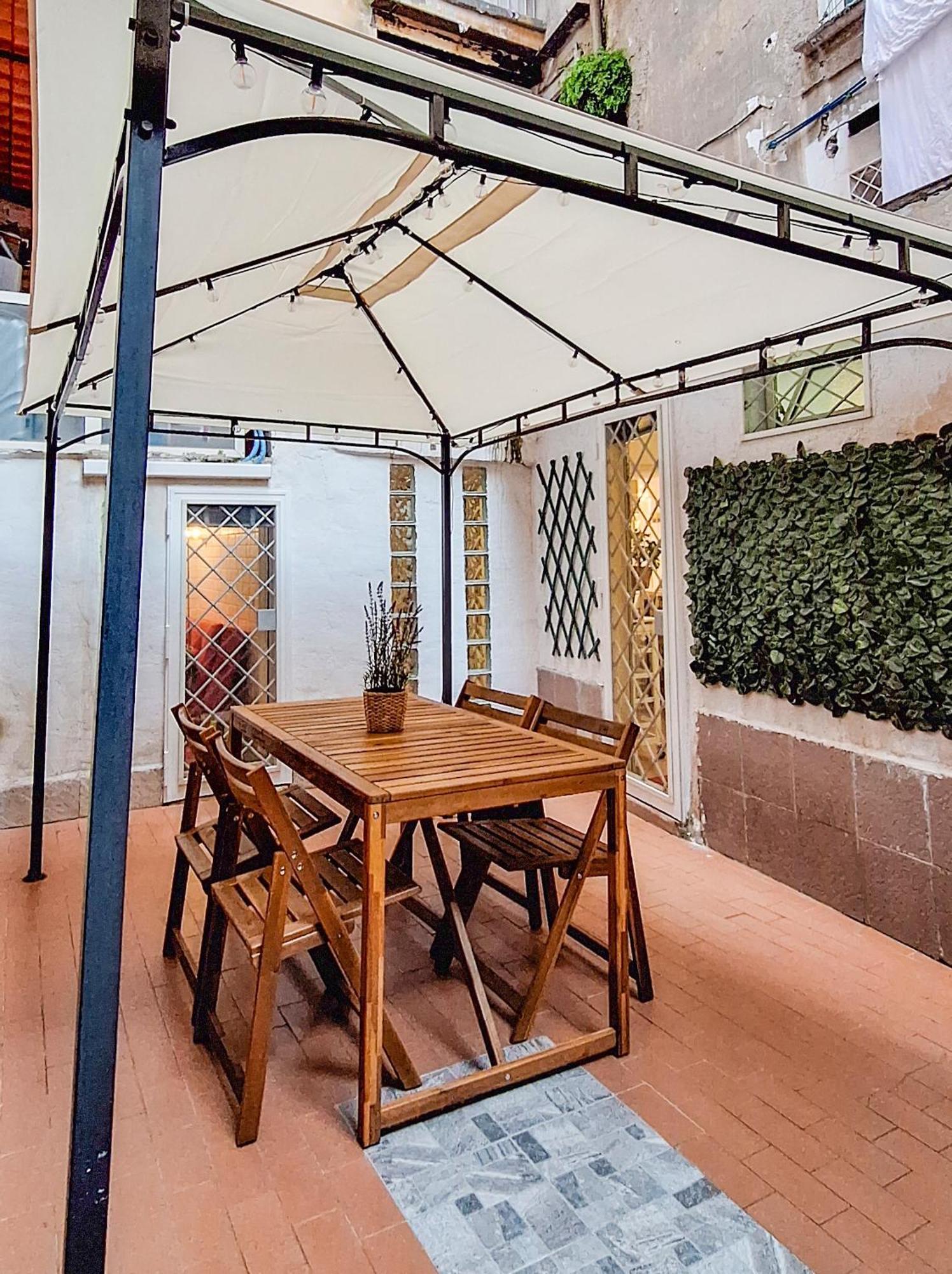 La Grotta Bianca Apartment Napoli Bagian luar foto